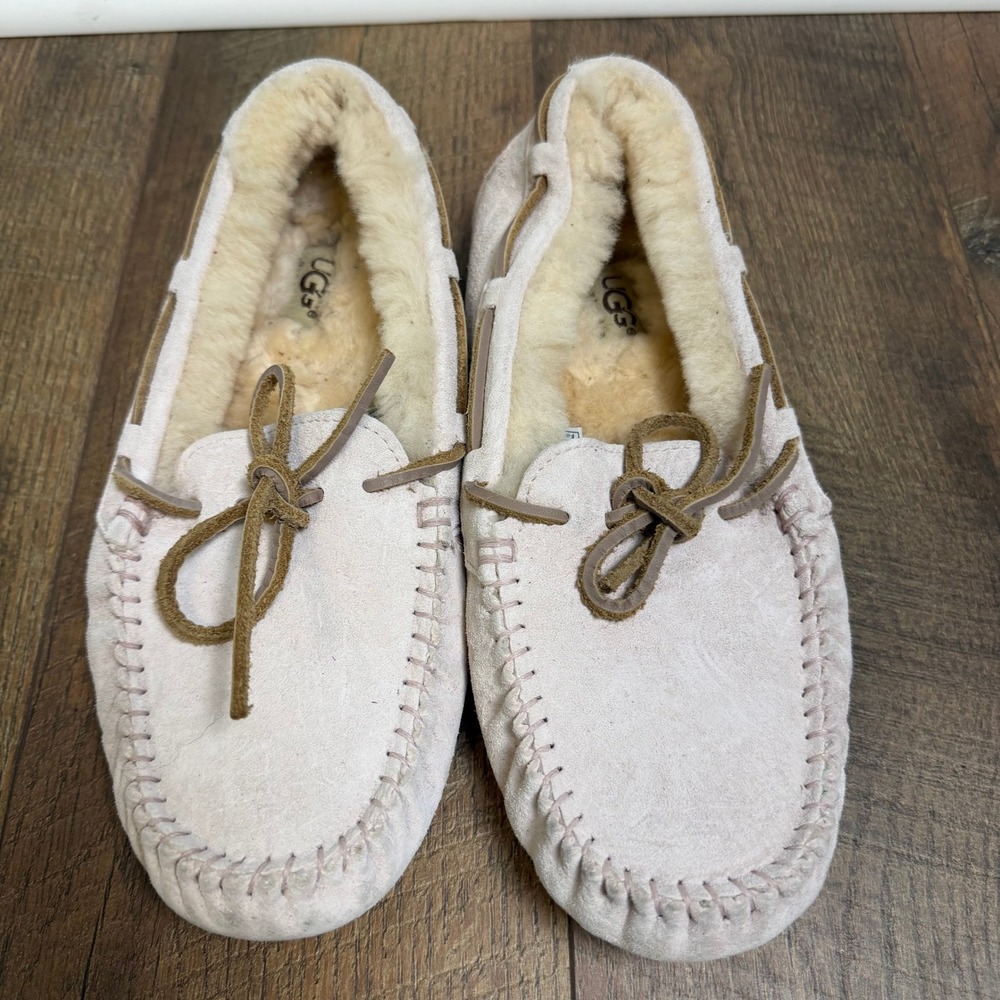UGG Dakota Moccasin Slippers Womens 8 Pink S/N 5612